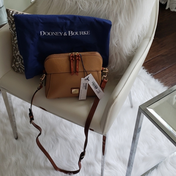 Dooney & Bourke Handbags - Dooney & bourke